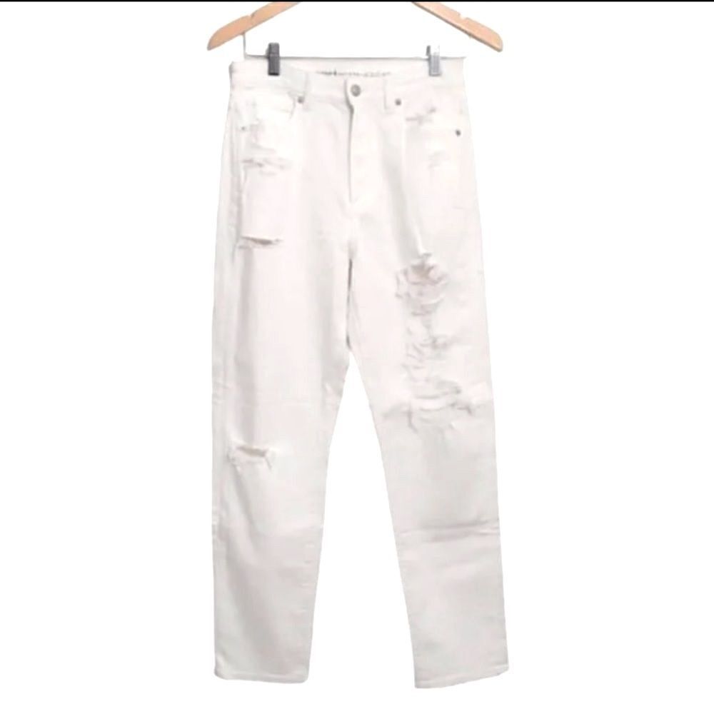 American Eagle White Ripped Mom Jeans Size 8 or W29 Short - Picture 2 of 9